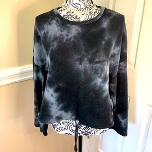 Love J. Crop, tie-dye, sweatshirt with bell sleeves, size XL